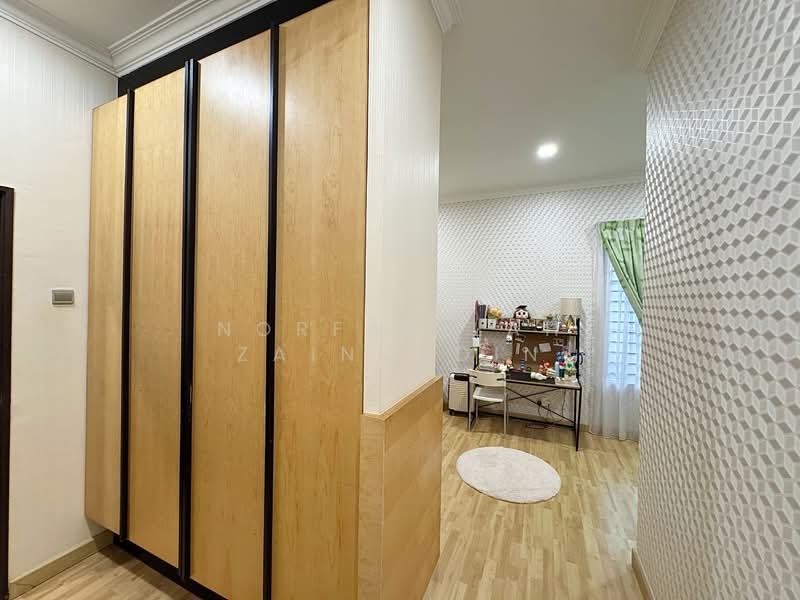 Semi-Detached House for Sale in Ampang Jaya (Ampang) - NORFADILAH ZAINUDDIN - Study - PropertyGuru.com.my
