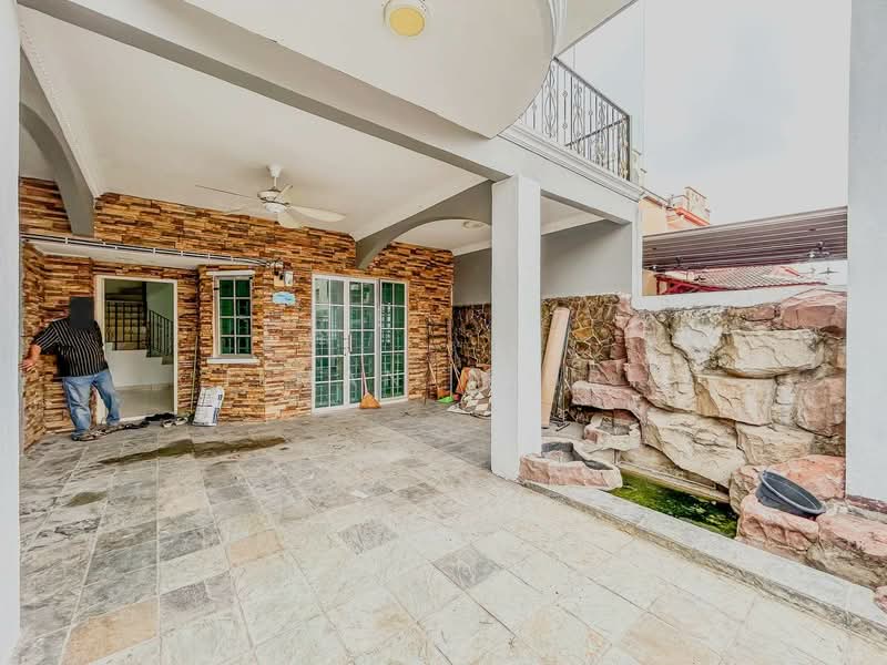 Rumah Teres 2 Tingkat untuk Dijual di Taman Sutera (Kajang) - Ilman Nahri - Exterior - PropertyGuru.com.my