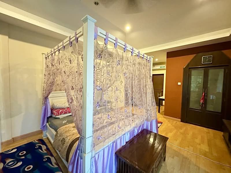 Semi-Detached House for Sale in Ampang Jaya (Ampang) - NORFADILAH ZAINUDDIN - Bedroom - PropertyGuru.com.my