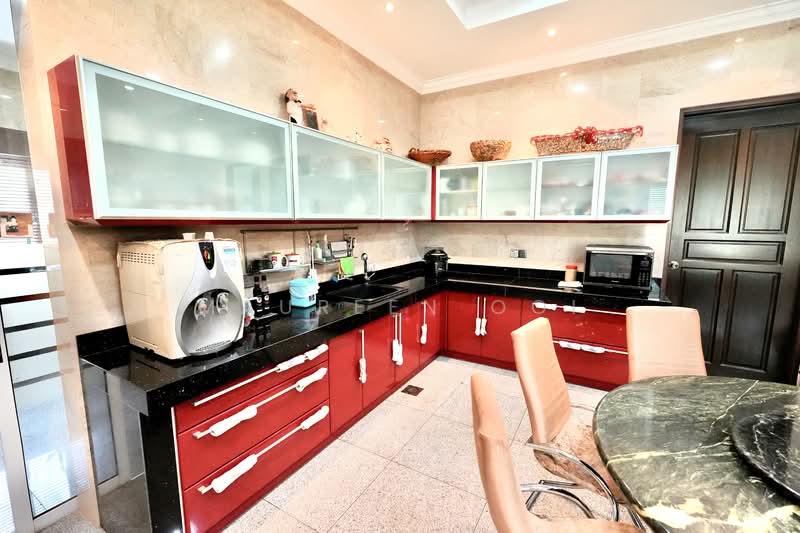 Rumah Banglo untuk Dijual di Seksyen 9 (Kota Damansara) - Maureen Ooi - Kitchen - PropertyGuru.com.my