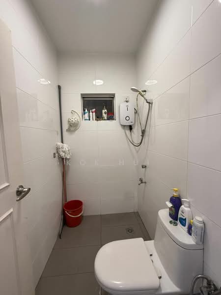 Rumah Teres 2 Tingkat untuk Dijual di Taman Impian Emas (Skudai) - Kok Hui - Bathroom - PropertyGuru.com.my