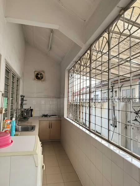 Terraced House for Sale in Usj 2 (Subang Jaya) - Sri Nanda - Kitchen - PropertyGuru.com.my