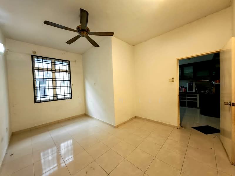 Rumah Teres 2 Tingkat untuk Dijual di Ehsan Jaya (Johor Bahru) - Calvin Lee - PropertyGuru.com.my