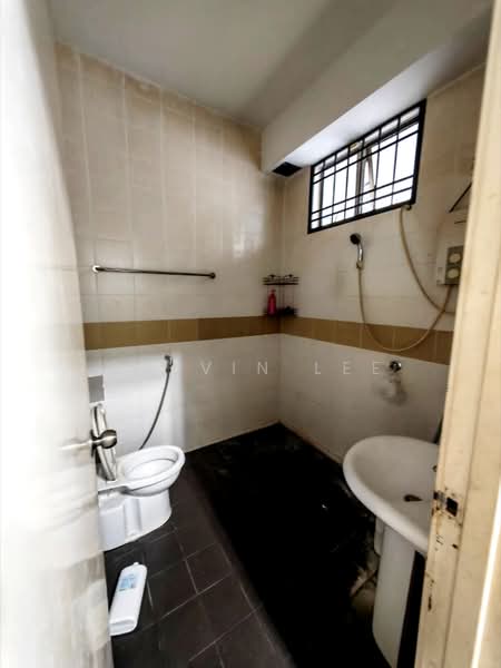 Rumah Teres 2 Tingkat untuk Dijual di Ehsan Jaya (Johor Bahru) - Calvin Lee - PropertyGuru.com.my