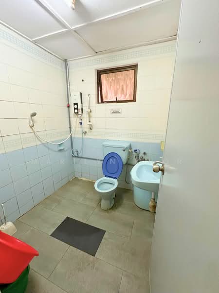 Condominium for Sale at Cypress Condominium - Marilyn Khor - Bathroom - PropertyGuru.com.my