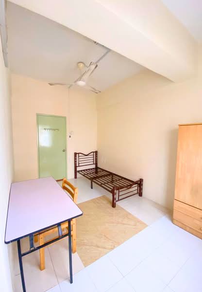 Condominium for Sale at Cypress Condominium - Marilyn Khor - Bedroom - PropertyGuru.com.my