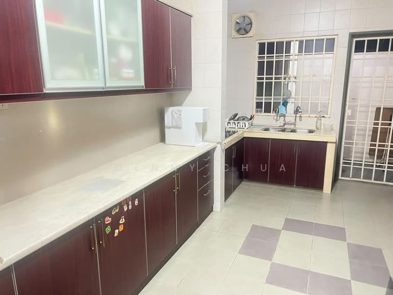 2-storey Terraced House for Sale in Sunway Batu Caves (Batu Caves) - Amenny Chua - (Kitchen) 012-2734993 - PropertyGuru.com.my