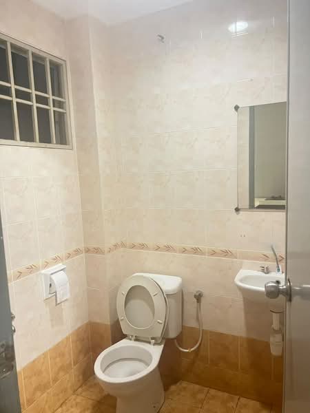 2-storey Terraced House for Sale in Sunway Batu Caves (Batu Caves) - Amenny Chua - (Bathroom) 012-2734993 - PropertyGuru.com.my