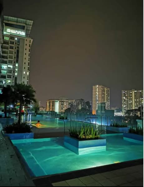 Service Residence for Sale at Amara Residences - Kelven Tan - Pool - PropertyGuru.com.my