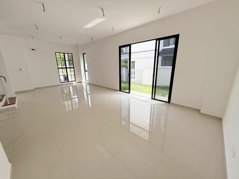Semi-Detached House for Sale in Setia Eco Park (Setia Alam) - Vincent Lee - Living Room - PropertyGuru.com.my