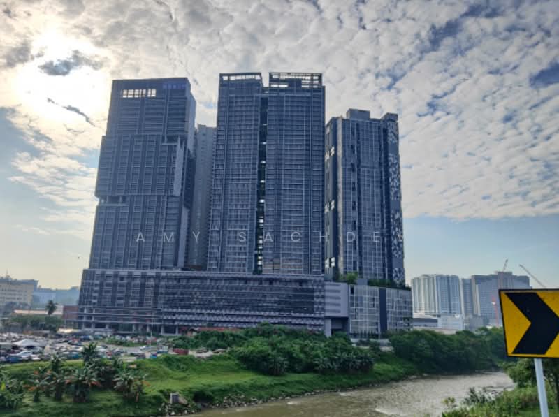 Servis Apartment untuk Dijual di Millerz Square Serviced Residence - Amy Sachdev - Exterior - PropertyGuru.com.my