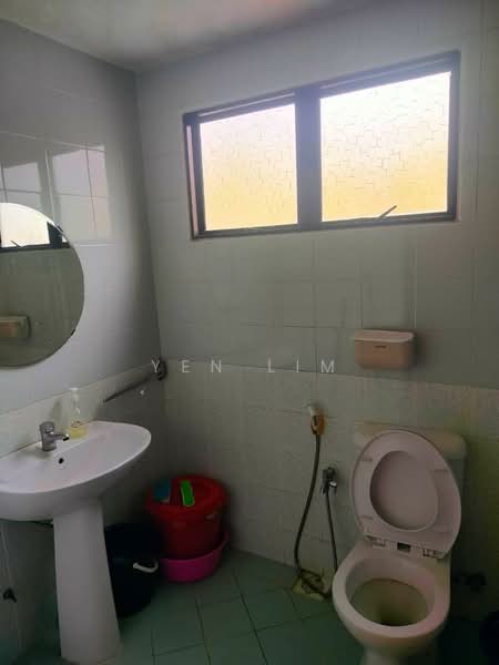 Condominium for Rent at Cyber Heights Villa - Yen Lim - Bathroom - PropertyGuru.com.my