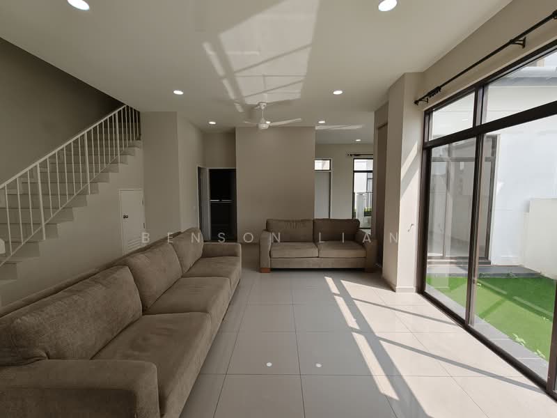 Semi-Detached House for Rent in Puncak Alam (Selangor) - Benson Lian - Living Room - PropertyGuru.com.my