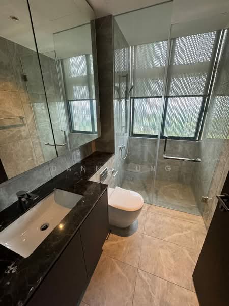 Servis Apartment untuk Disewa di Park Regent @Desa Park City - Chien Ping Ung - Bathroom - PropertyGuru.com.my