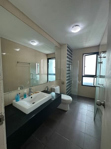 Kondominium untuk Disewa di LaCosta @ Sunway South Quay - Janis Yim - Bathroom - PropertyGuru.com.my