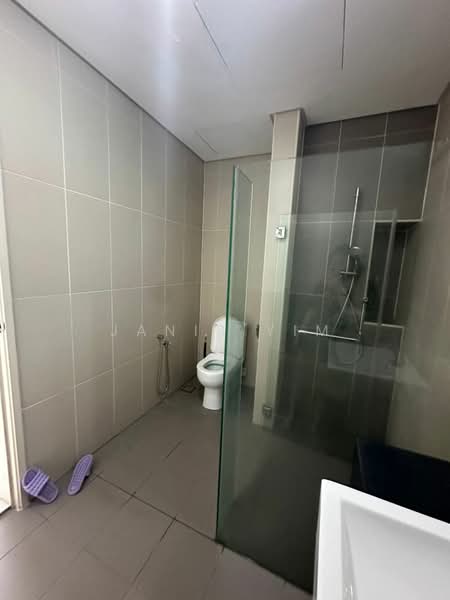 Kondominium untuk Disewa di LaCosta @ Sunway South Quay - Janis Yim - Bathroom - PropertyGuru.com.my