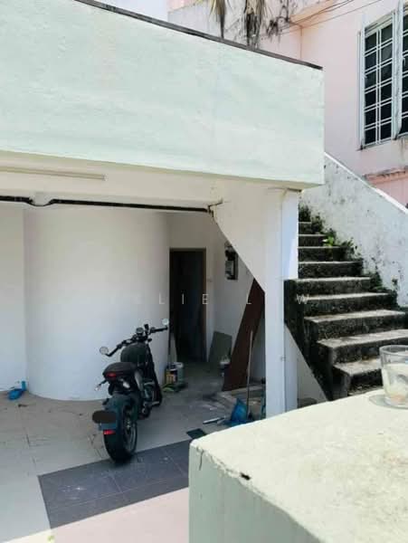 Rumah Teres 3 Tingkat untuk Dijual di Taman Wangsa Ukay (Ulu Kelang) - Leslie Low - Exterior - PropertyGuru.com.my