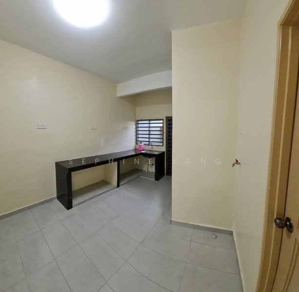 Rumah Teres 2 Tingkat untuk Disewa di Bukit Bisa (Selangor) - Sephine Kang - Kitchen - PropertyGuru.com.my