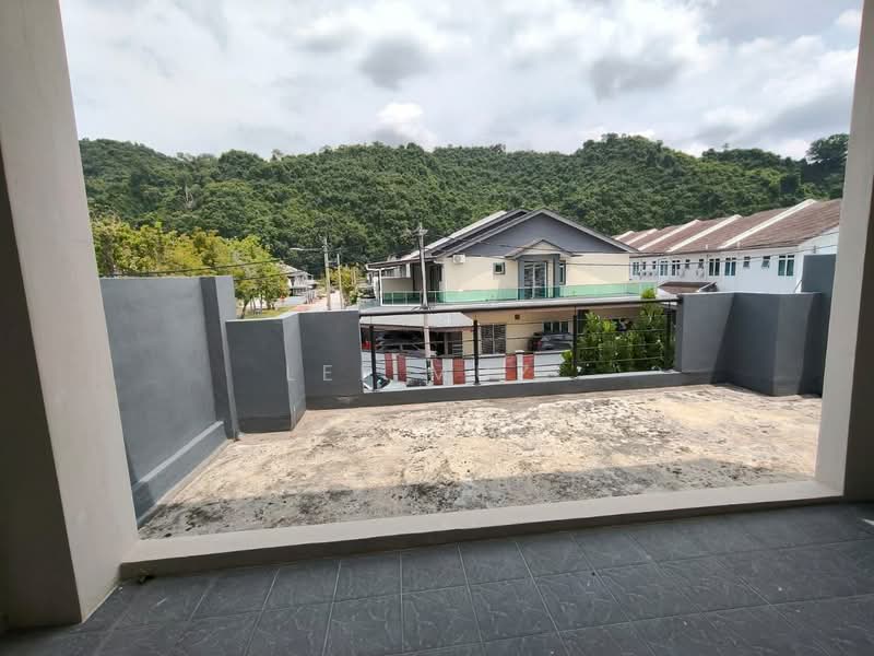 2-storey Terraced House for Sale in Desa Lang Indah (Ipoh) - Lee Muzi - Exterior - PropertyGuru.com.my