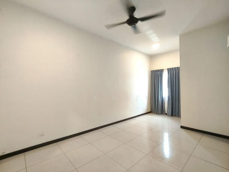 2-storey Terraced House for Sale in Desa Lang Indah (Ipoh) - Lee Muzi - Living Room - PropertyGuru.com.my