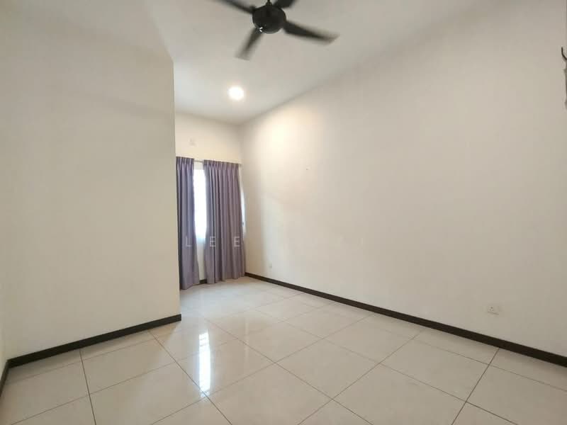 2-storey Terraced House for Sale in Desa Lang Indah (Ipoh) - Lee Muzi - Living Room - PropertyGuru.com.my