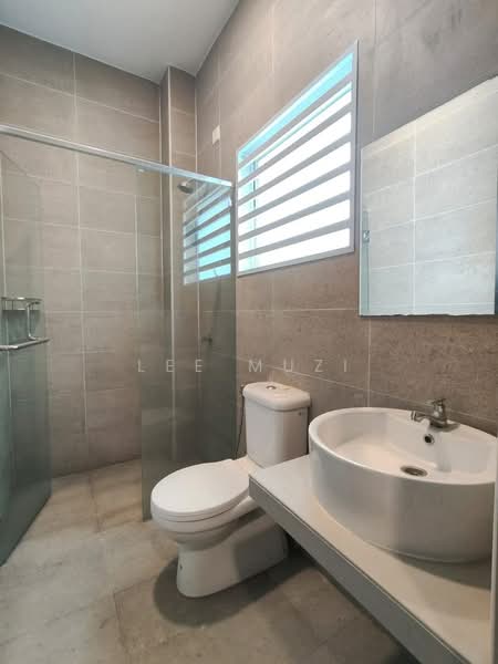2-storey Terraced House for Sale in Desa Lang Indah (Ipoh) - Lee Muzi - Bathroom - PropertyGuru.com.my
