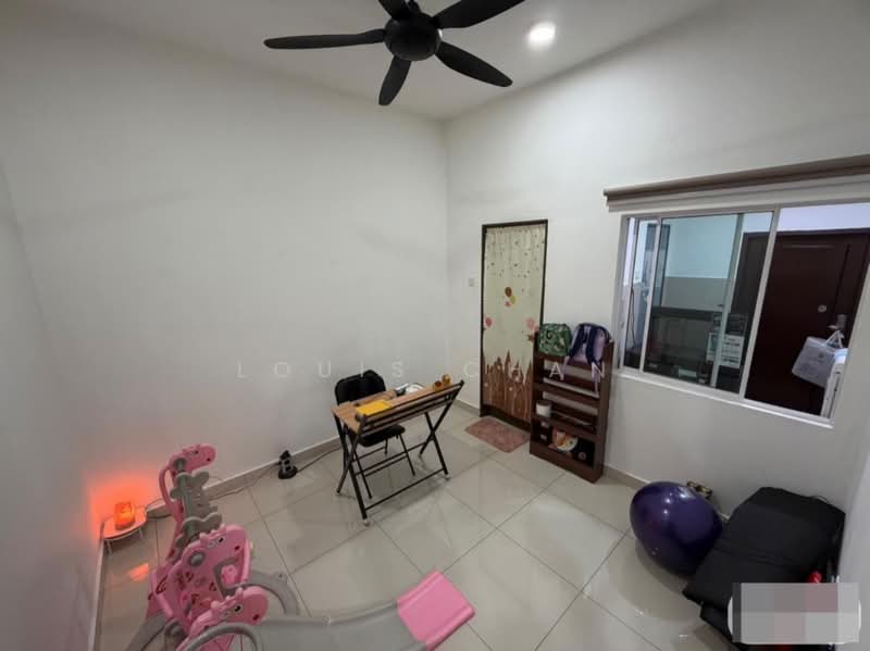 2.5-storey Terraced House for Sale in Bandar Puteri Klang (Klang) - Louis Chan - Study - PropertyGuru.com.my