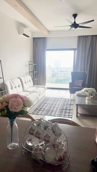 Kondominium untuk Disewa di Westside Three - Rex Tan - Living Room - PropertyGuru.com.my