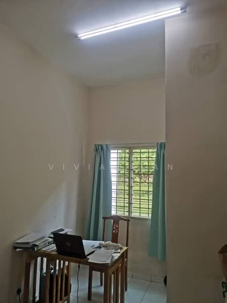 2.5-storey Terraced House for Sale in Taman Desa Karunmas (Balakong) - Vivian Tan - Study - PropertyGuru.com.my