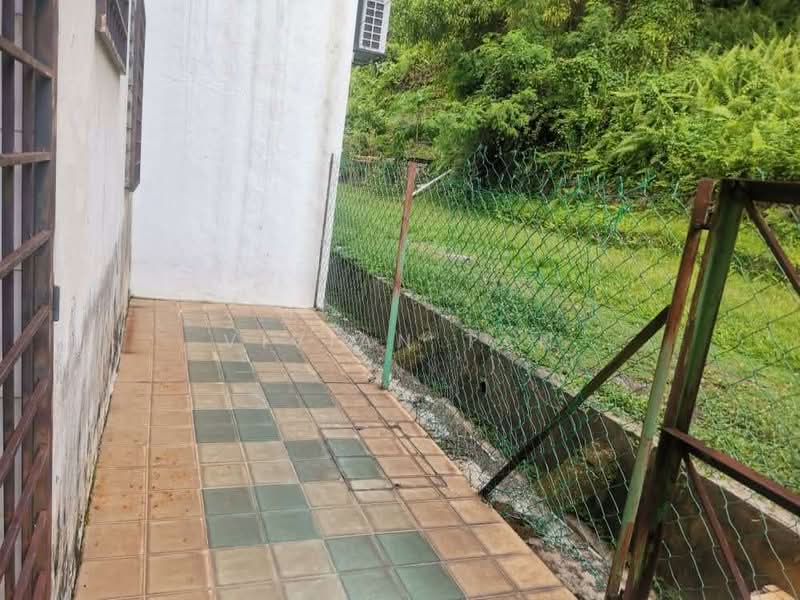 2.5-storey Terraced House for Sale in Taman Desa Karunmas (Balakong) - Vivian Tan - Exterior - PropertyGuru.com.my
