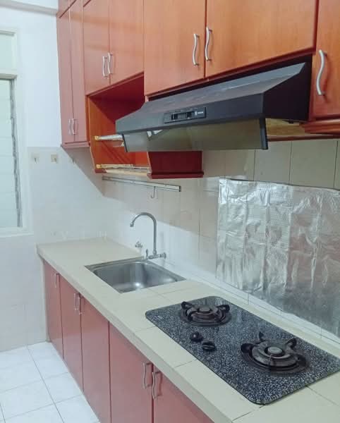 Pangsapuri untuk Disewa di Parkview Towers - Vincent Tan - Kitchen - PropertyGuru.com.my