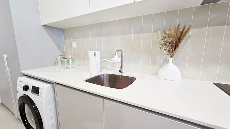 Servis Apartment untuk Disewa di SWNK Houze @ BBCC - Rex Tan - Kitchen - PropertyGuru.com.my