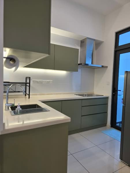 Condominium for Rent at Queens Residences Q2 @ Queens Waterfront - Irene Goh - Kitchen - PropertyGuru.com.my