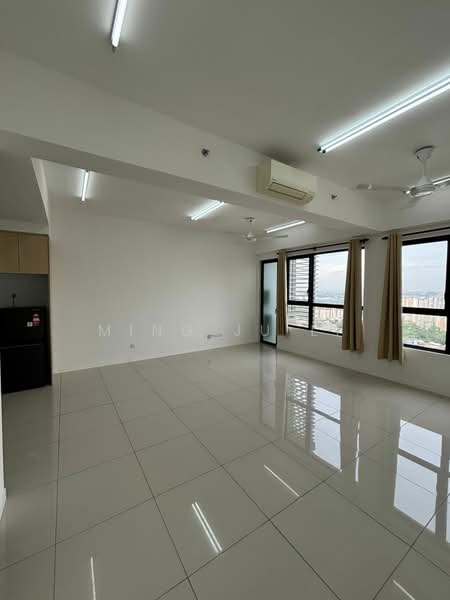 Servis Apartment untuk Disewa di SouthPlace Residences @ Tropicana Metropark - Ming Ju Li - Living Room - PropertyGuru.com.my