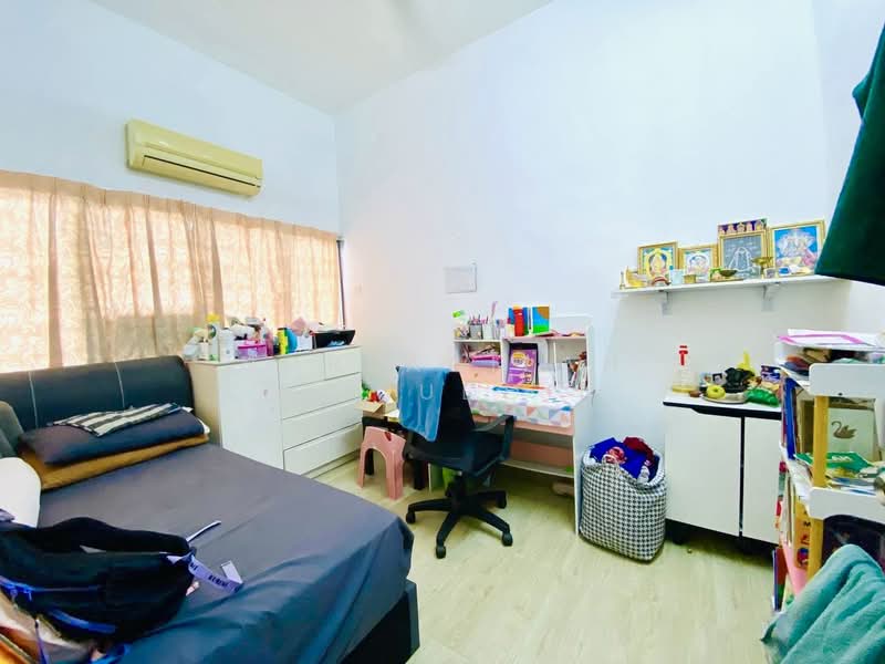 Rumah Teres untuk Dijual di Taman Selayang Utama (Selayang) - NORFADILAH ZAINUDDIN - Bedroom - PropertyGuru.com.my