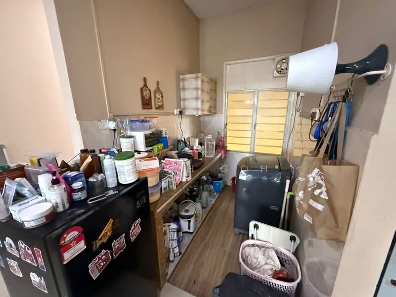 Flat for Sale at Taman Maluri - Smith Goh - Kitchen - PropertyGuru.com.my
