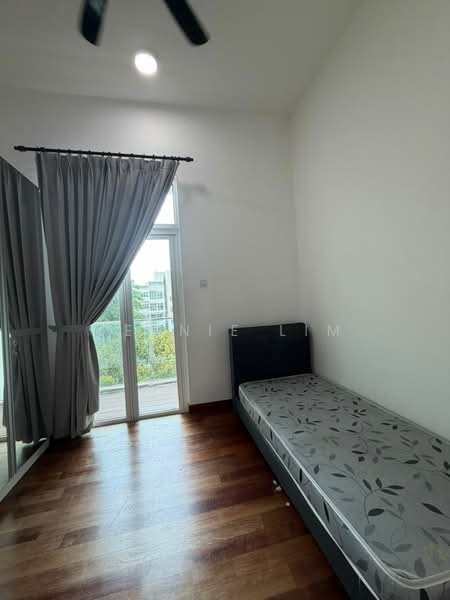 Kondominium untuk Disewa di Ferringhi Residence - Jeanie Lim - Bedroom - PropertyGuru.com.my