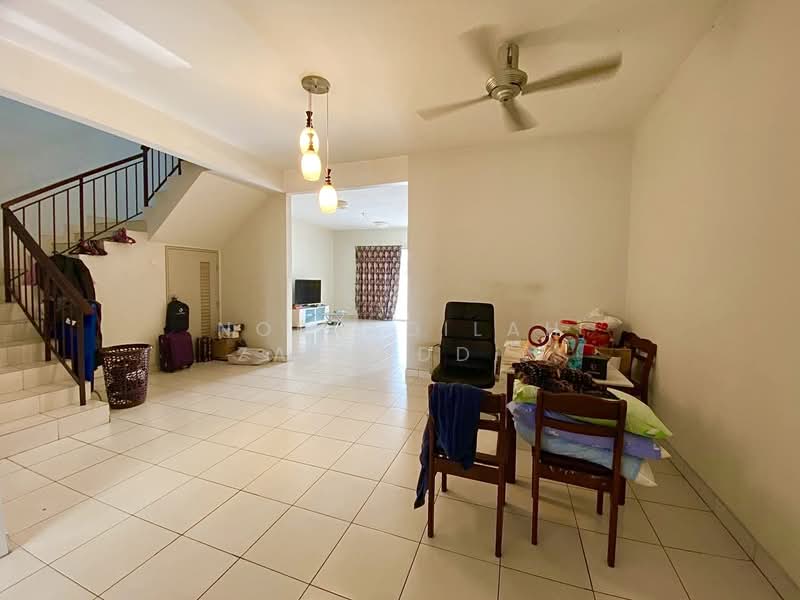 2-storey Terraced House for Sale in Bandar Seri Coalfields (Sungai Buloh) - NORFADILAH ZAINUDDIN - Living Room - PropertyGuru.com.my