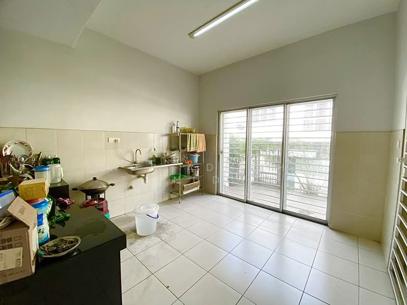 2-storey Terraced House for Sale in Bandar Seri Coalfields (Sungai Buloh) - NORFADILAH ZAINUDDIN - Kitchen - PropertyGuru.com.my