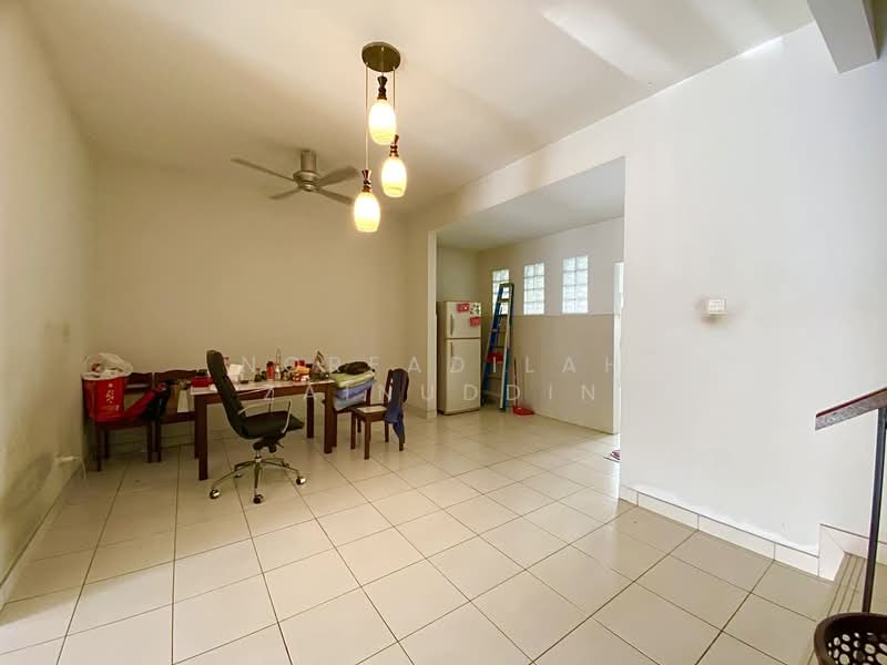 2-storey Terraced House for Sale in Bandar Seri Coalfields (Sungai Buloh) - NORFADILAH ZAINUDDIN - Dining Room - PropertyGuru.com.my