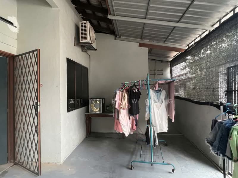 Rumah Teres 1 Tingkat untuk Dijual di Taman Sentosa (Johor Bahru) - Calvin Wong - Exterior - PropertyGuru.com.my