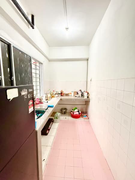 Apartment for Sale at Taman Bukit Mutiara - Ilman Nahri - Kitchen - PropertyGuru.com.my