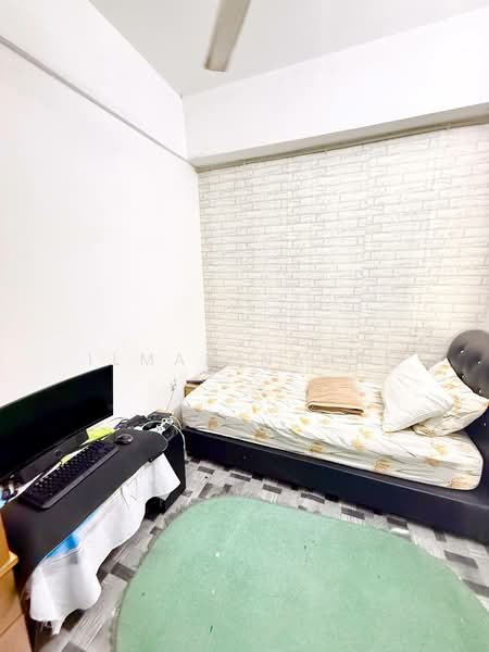 Apartment for Sale at Taman Bukit Mutiara - Ilman Nahri - Bedroom - PropertyGuru.com.my