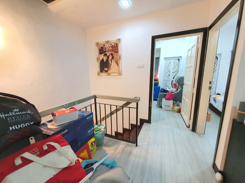 2-storey Terraced House for Sale in Usj 1 (Subang Jaya) - Derrick Lee - Corridor - PropertyGuru.com.my