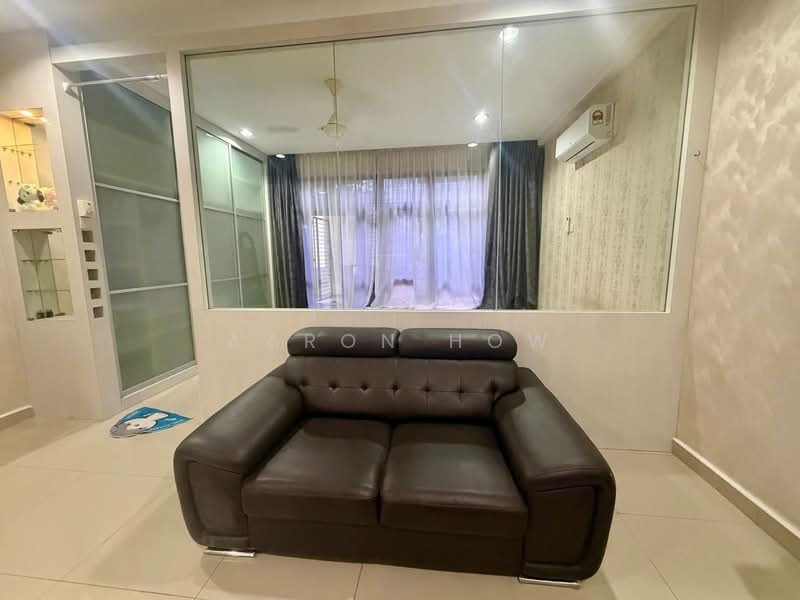 Service Residence for Rent at Palazio - Aaron How - Living Room - PropertyGuru.com.my