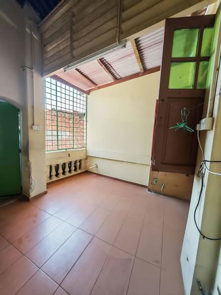 Shop for Sale in Kampung Hulu (Melaka City) - Tess Tan - Balcony - PropertyGuru.com.my