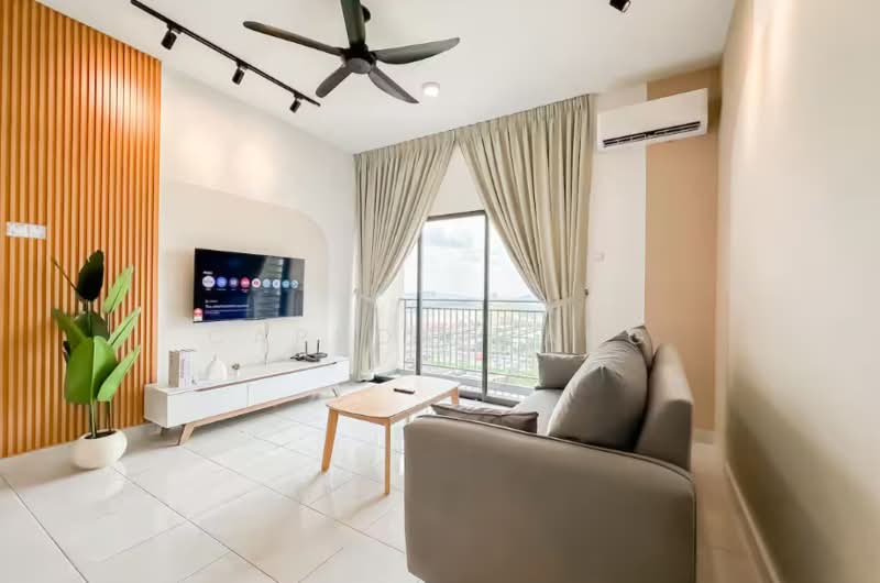 Kondominium untuk Dijual di Lakefront Residence - Carson Wang - Living Room - PropertyGuru.com.my