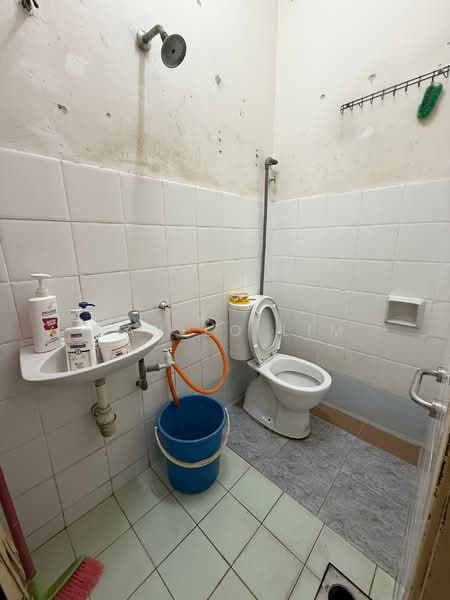 2-storey Terraced House for Sale in Bandar Damai Perdana (Cheras) - Danilo Lim - Bathroom - PropertyGuru.com.my