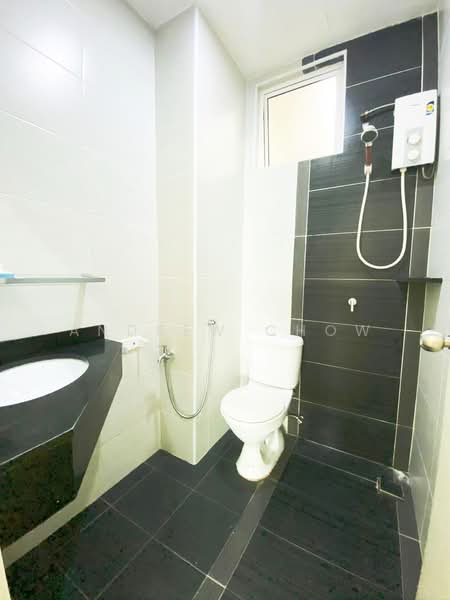 Condominium for Rent at The Oasis - Andrew Chow - Bathroom - PropertyGuru.com.my