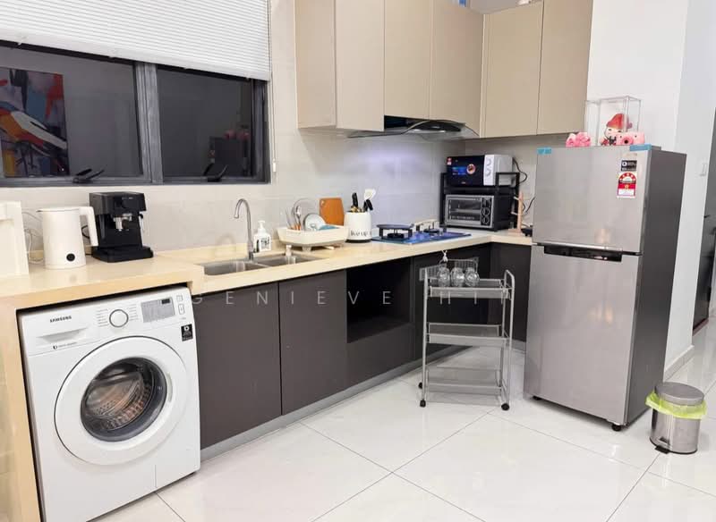 Condominium for Sale at Bay Point @ Country Garden Danga Bay - Genieve Hii - Kitchen - PropertyGuru.com.my